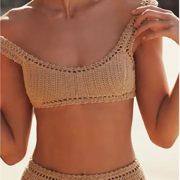 Free People She Made Me Essential Crochet Crop Bikini Top NWOT - Picture 2 of 6